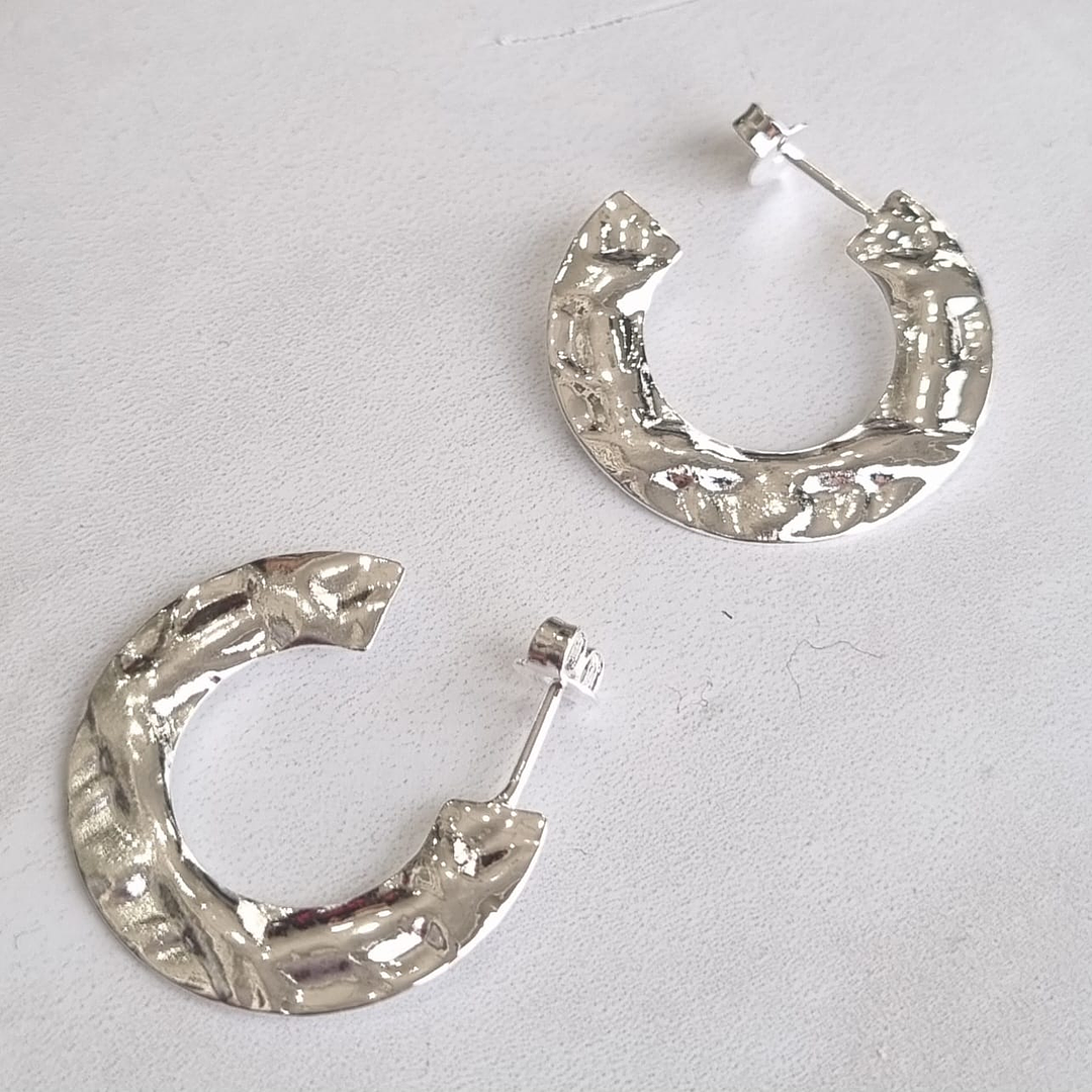 Argolla Plana Machacada Enchape de Plata